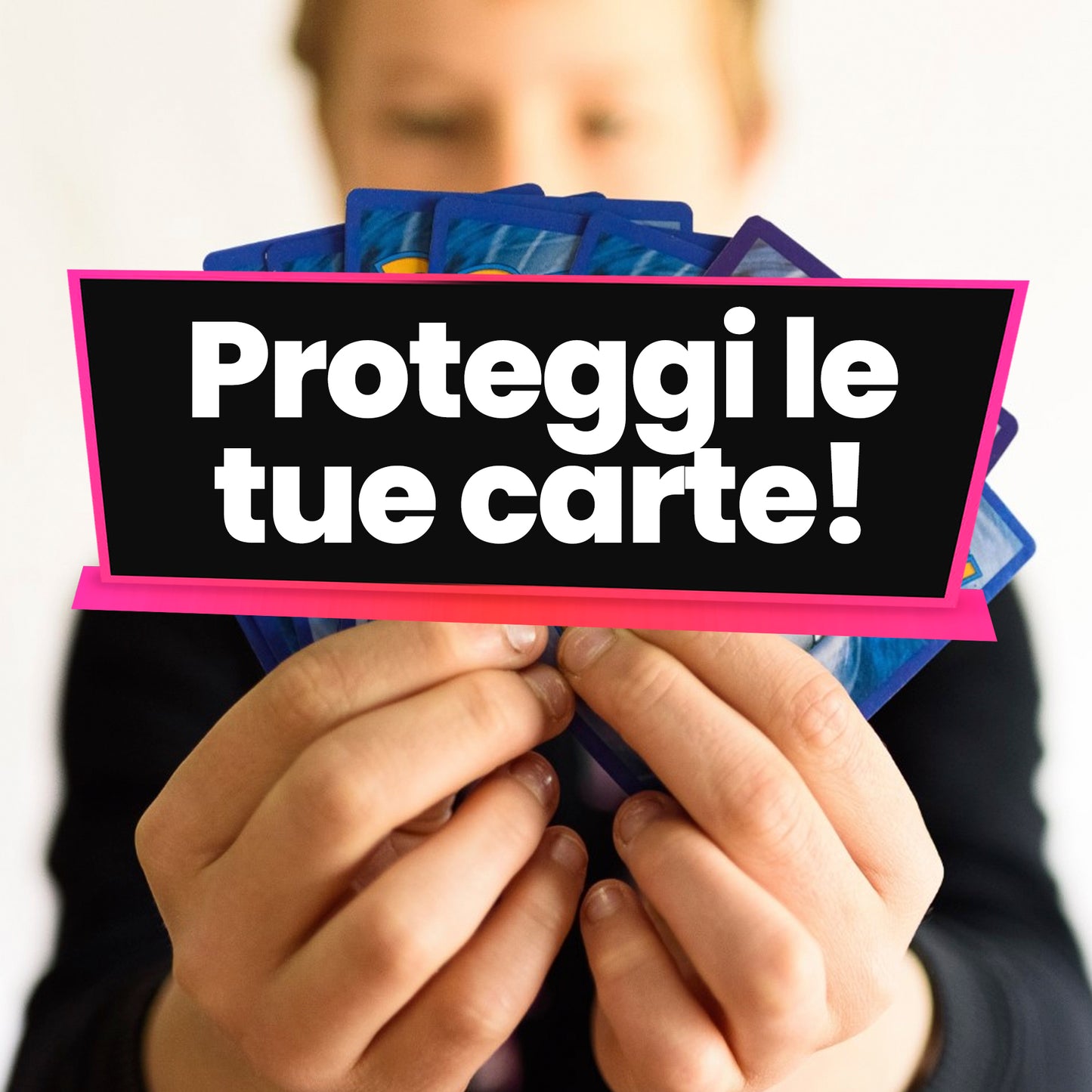 TCG Rocket Penny Sleeves 1000 Pezzi – Bustine Protettive per Carte Pokemon, Yu-Gi-Oh!, Magic MTG – Sleeves Trasparenti Standard per TCG e Collezionisti
